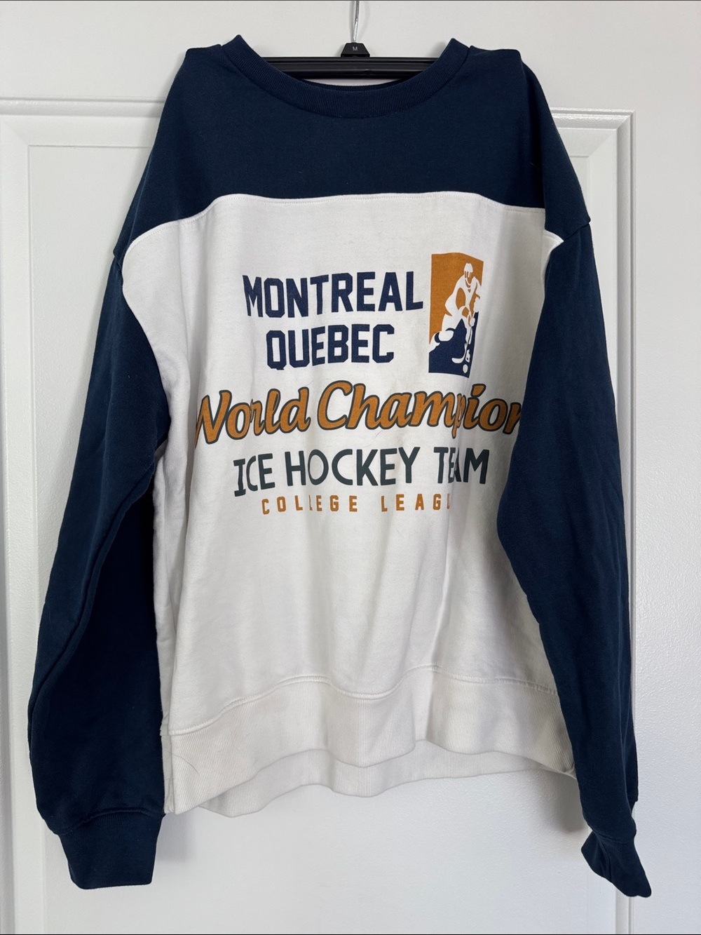 Forever 21 Navy, White & Gold Montreal Quebec Ice Hockey Sweatshirt